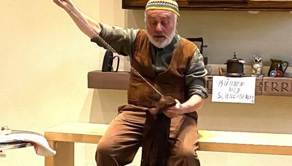 Peter Sorg als tapferes Schneiderlein