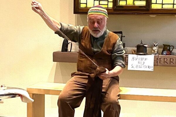 Peter Sorg als tapferes Schneiderlein