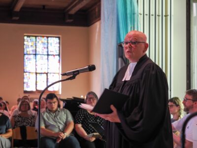 Konfirmation 2027 - Pfarrerin Annegret Wirges